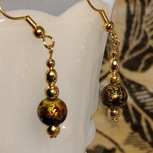 🖐 Green & Gold Glass Bead Wire Earrings